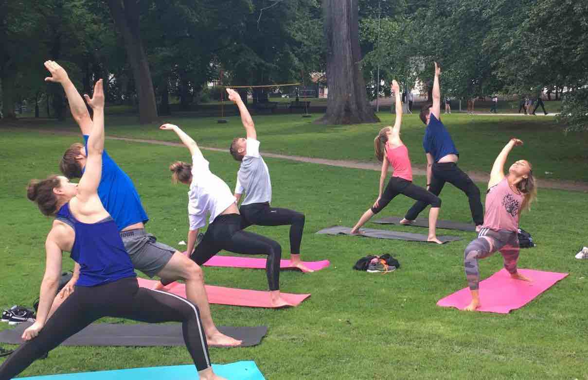 yoga-in-the-park